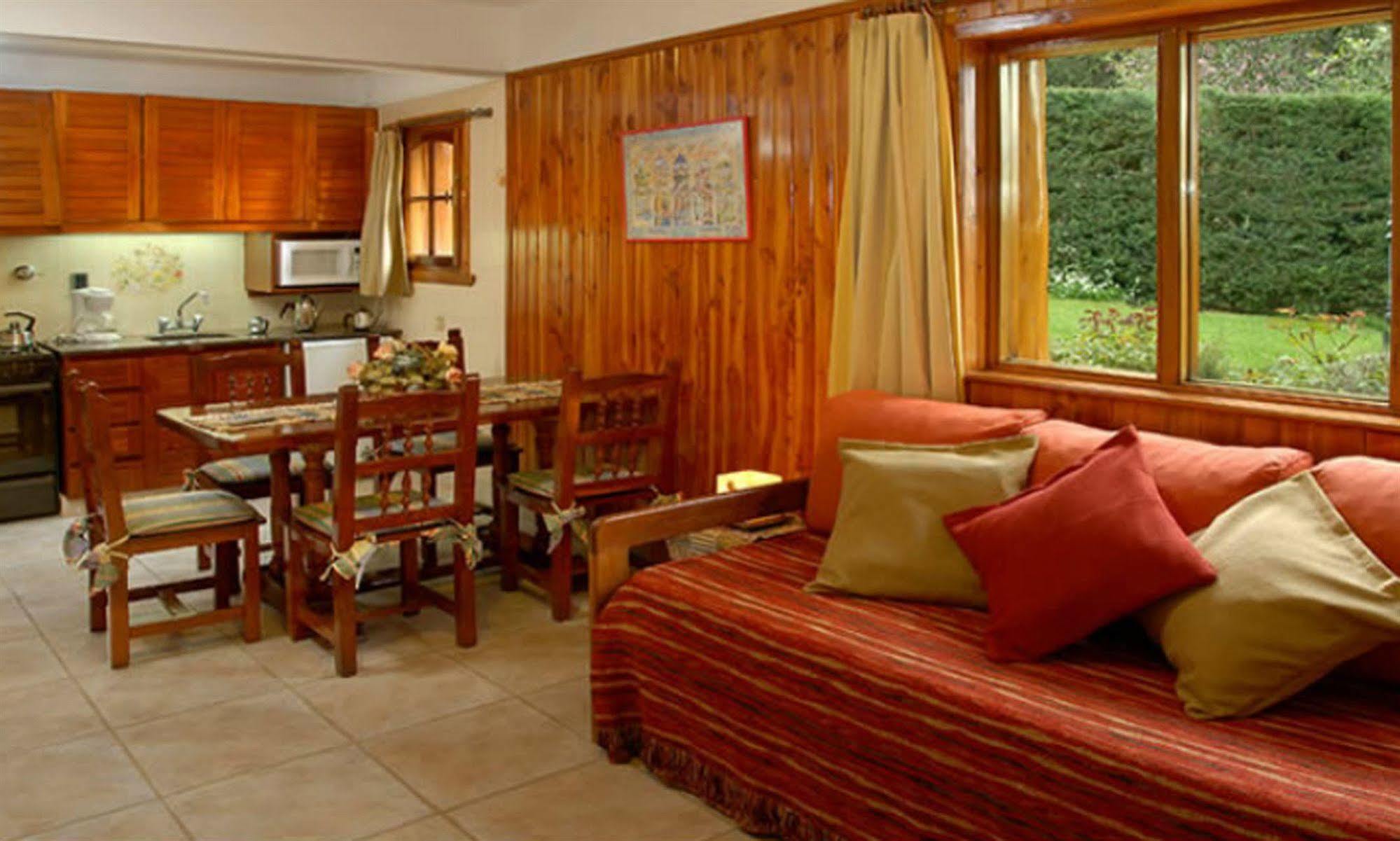 Hotel Lejano Nahuel San Carlos de Bariloche Exteriér fotografie